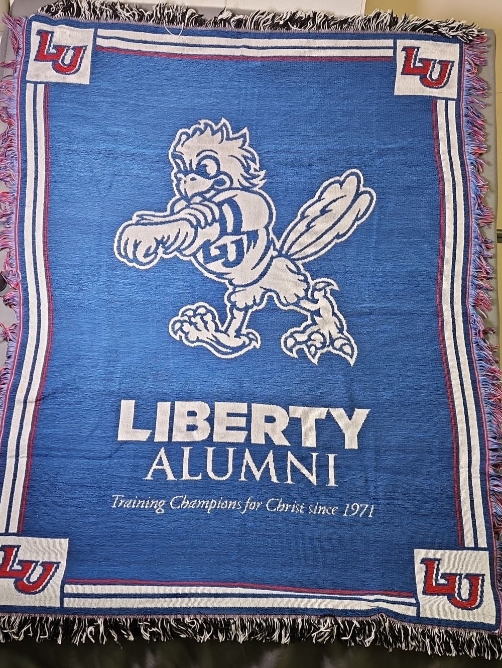 Vintage Liberty University Alumni Woven Throw Tapestry Blanket